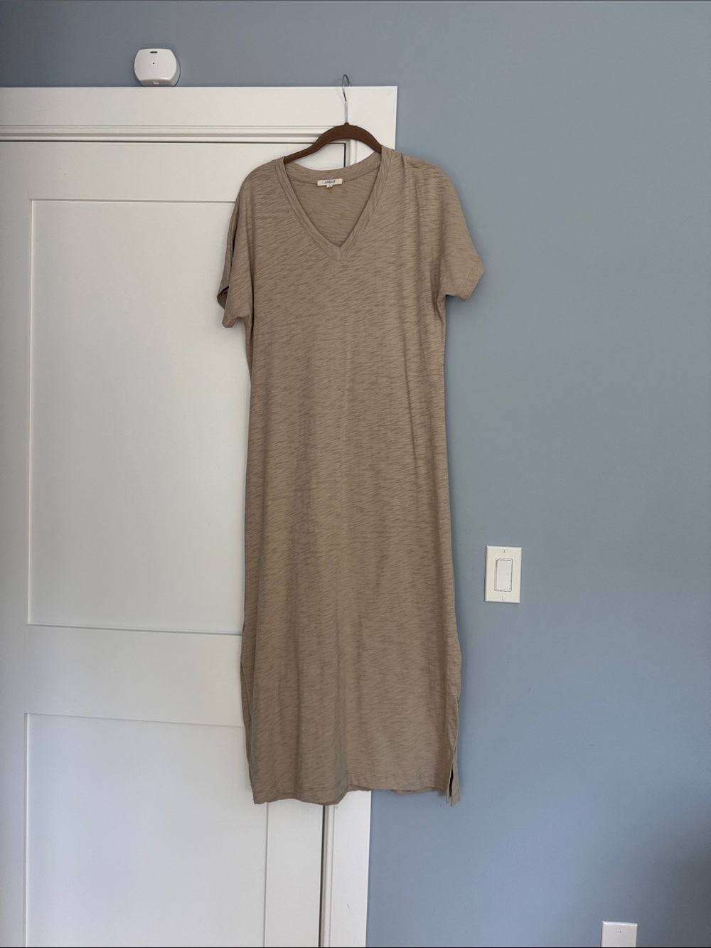 Everyday V-Neck Midi Dress in Taupe